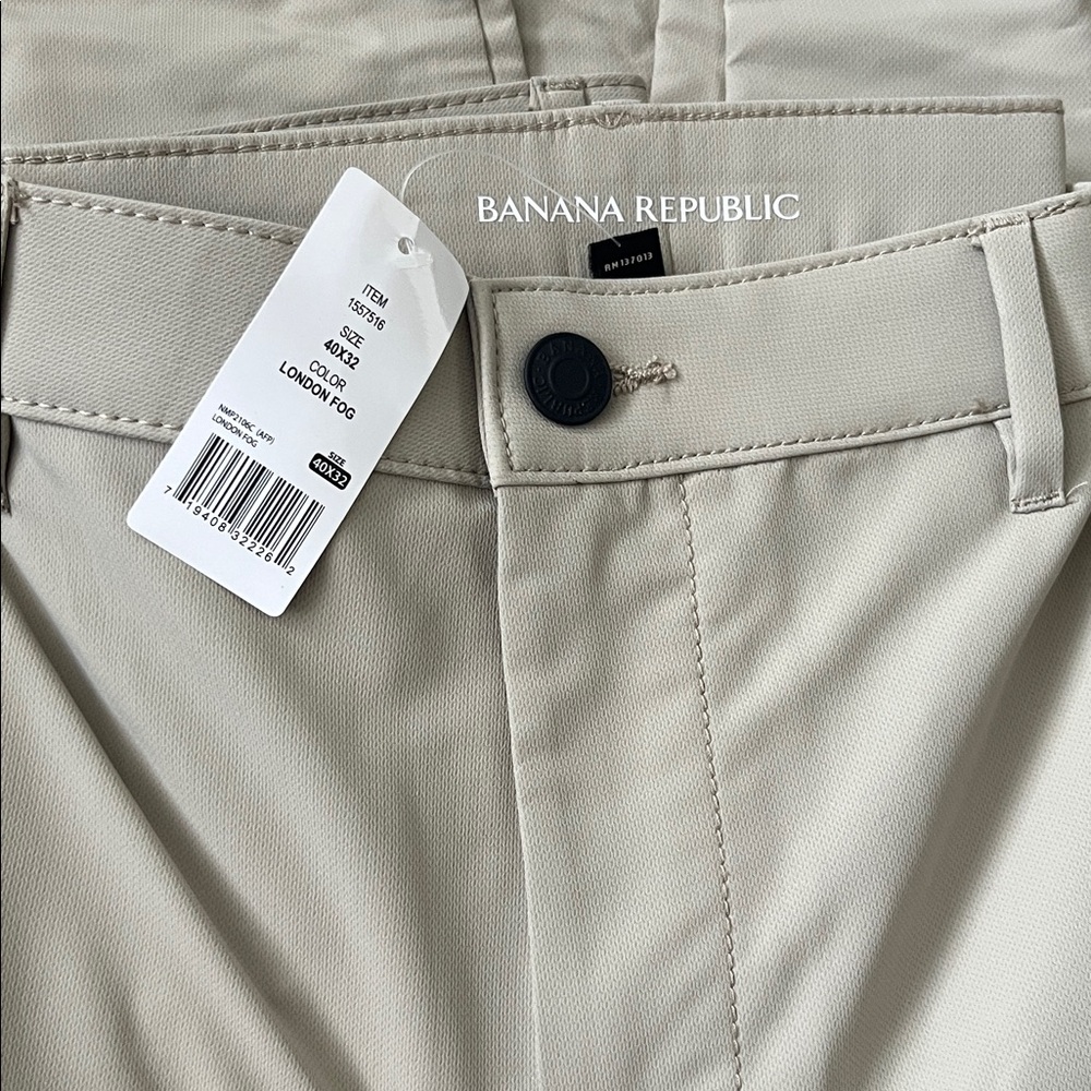 Banana Republic Light Khaki Pants